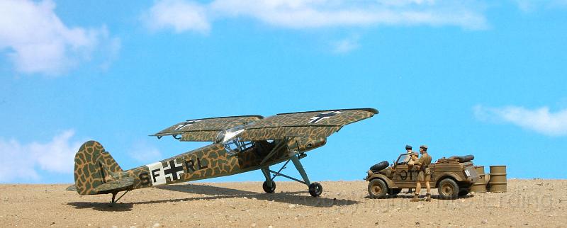 Fieseler Fi 156 Storch Tamiya 1-48 Hellinger Othmar 07.JPG